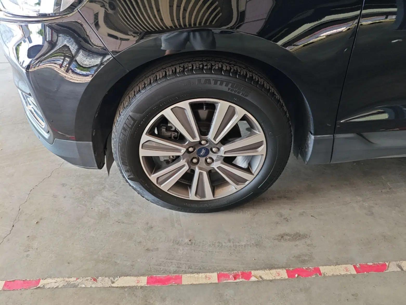 Ford Edge 2021 PLUS EcoBoost 245 Two-Wheel-Drive Platinum Edition 5 Seats — миниатюра 10