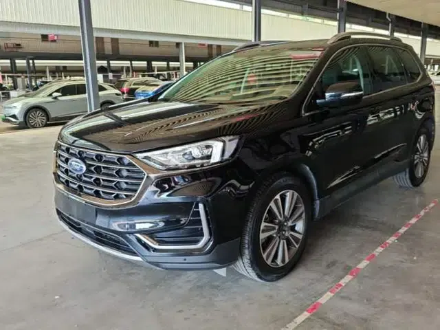 Ford Edge 2021 PLUS EcoBoost 245 Two-Wheel-Drive Platinum Edition 5 Seats