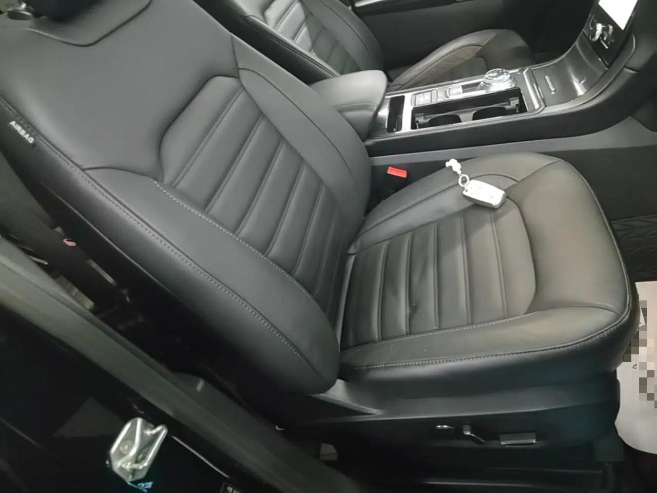 Ford Edge 2020 EcoBoost 245 Two-Wheel Drive Titanium 7-Seater — миниатюра 19
