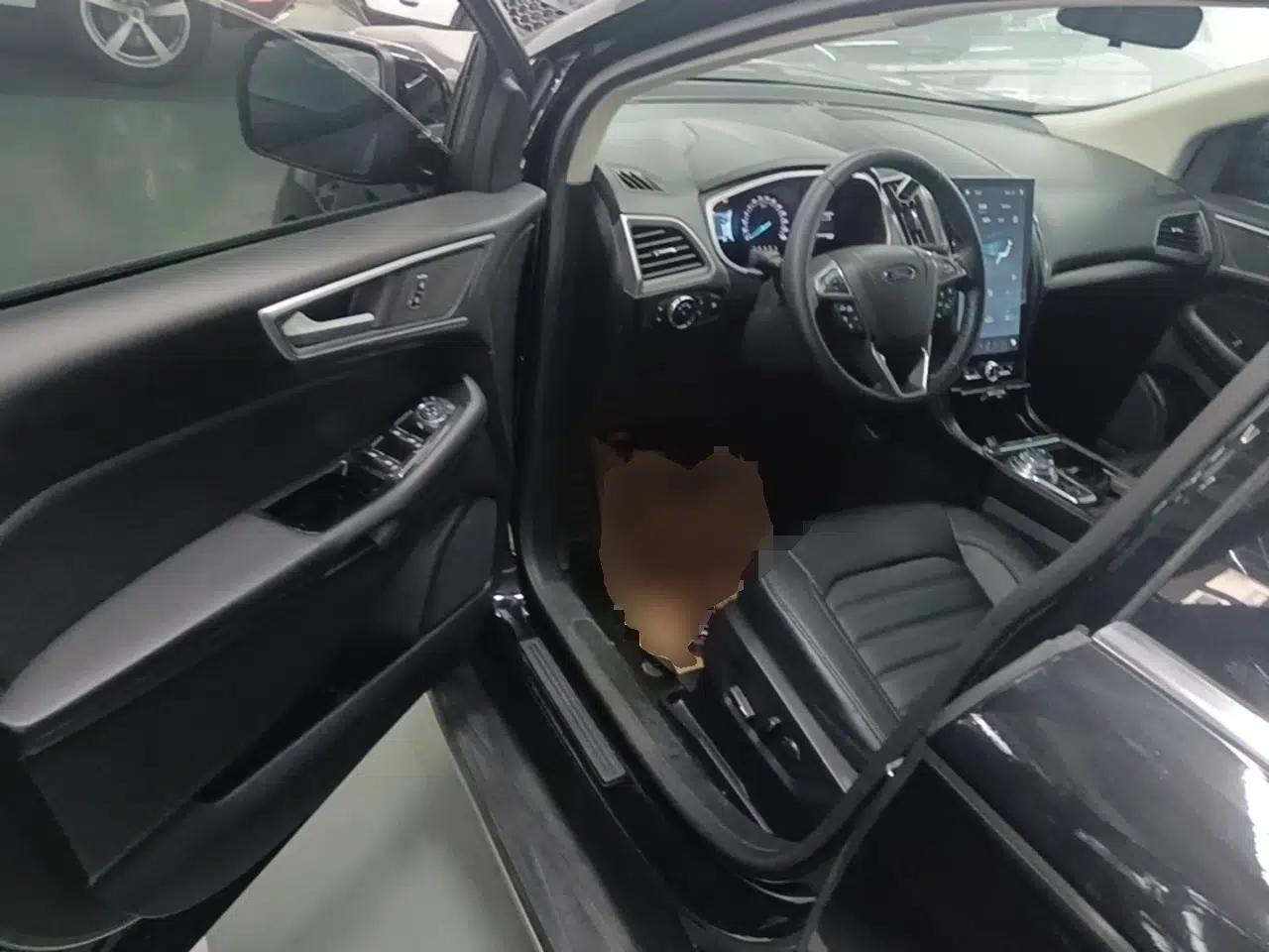 Ford Edge 2020 EcoBoost 245 Two-Wheel-Drive Platinum Edition 5 Seats — миниатюра 23