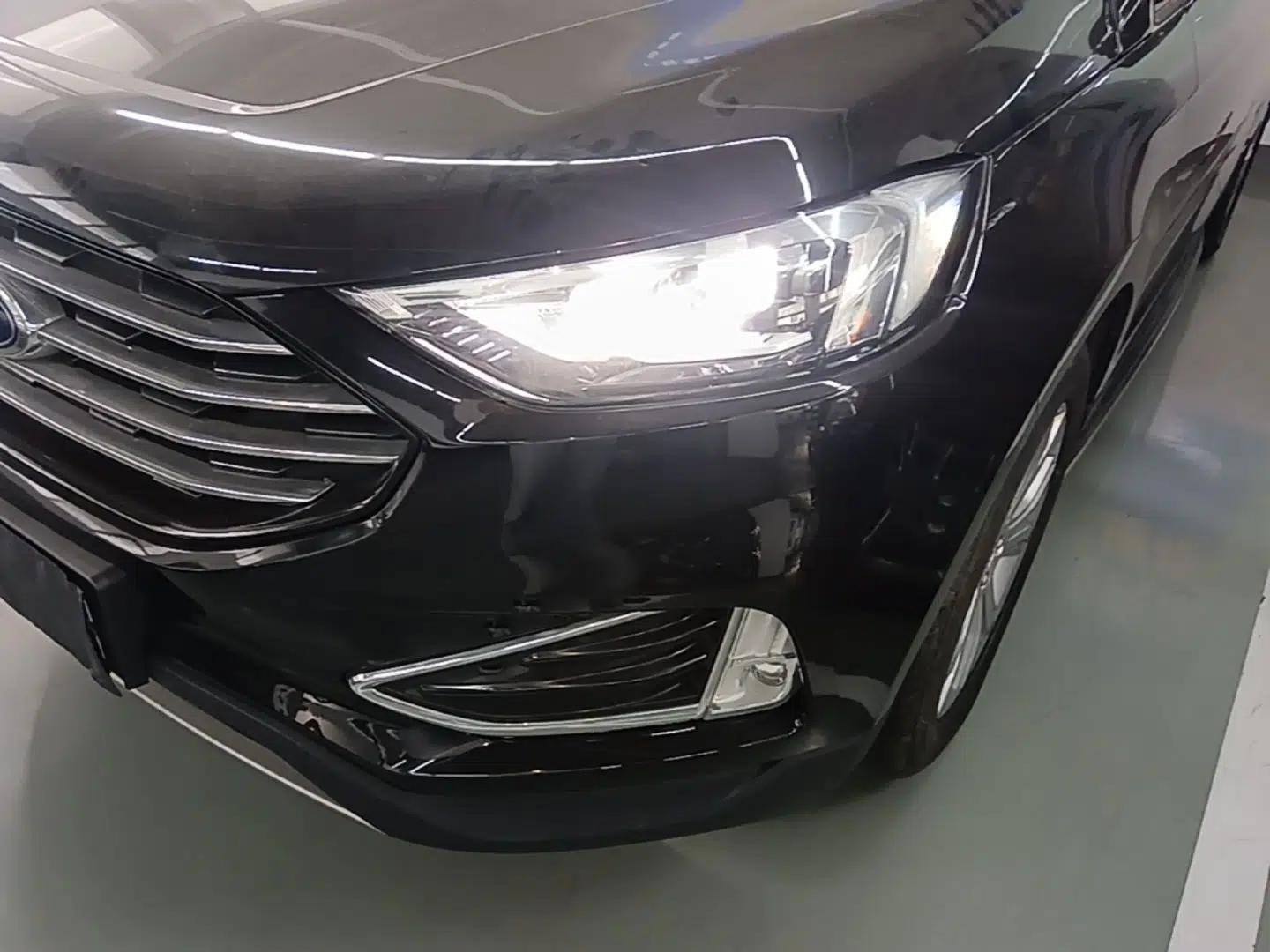 Ford Edge 2020 EcoBoost 245 Two-Wheel-Drive Platinum Edition 5 Seats — миниатюра 8