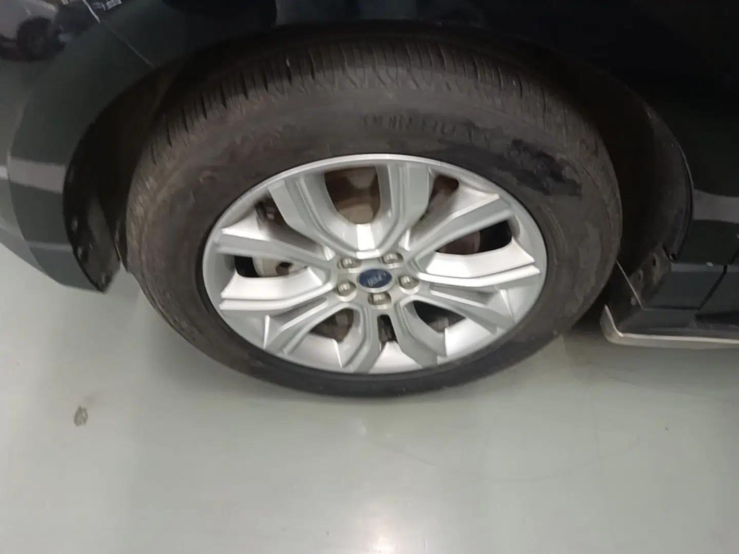 Ford Edge 2020 EcoBoost 245 Two-Wheel-Drive Platinum Edition 5 Seats — миниатюра 10