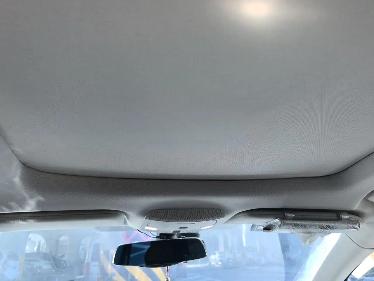 Ford Edge 2016 EcoBoost 245 Four-Wheel Drive Titanium 7-Seater — миниатюра 18