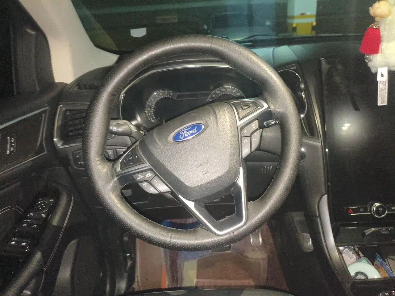 Ford Edge 2020 EcoBoost 245 Two-Wheel Drive Titanium 7-Seater — миниатюра 10