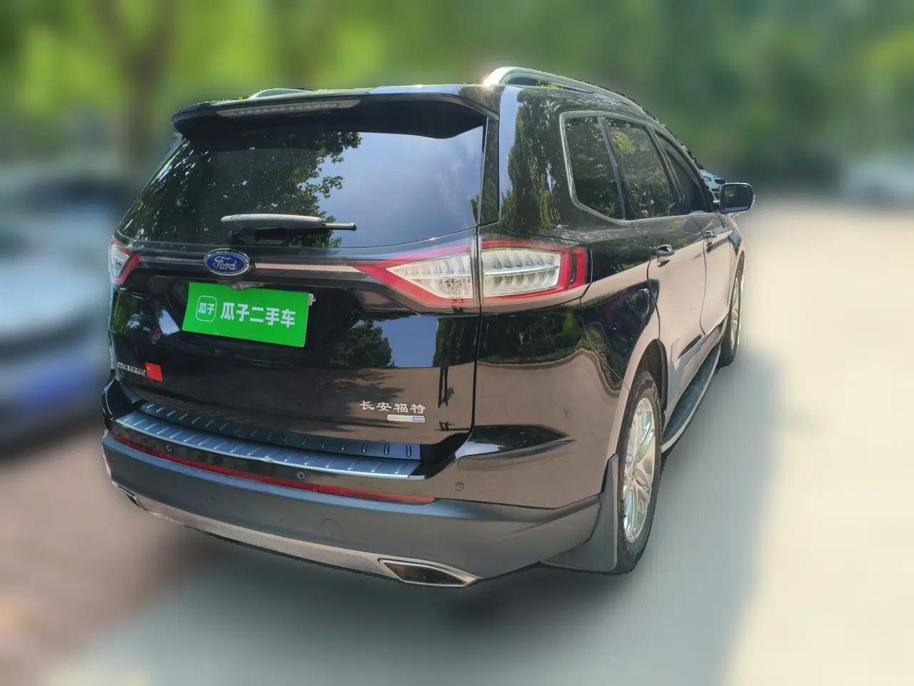 Ford Edge 2016 EcoBoost 245 Four-Wheel Drive Titanium Edition 7-Seater — миниатюра 6
