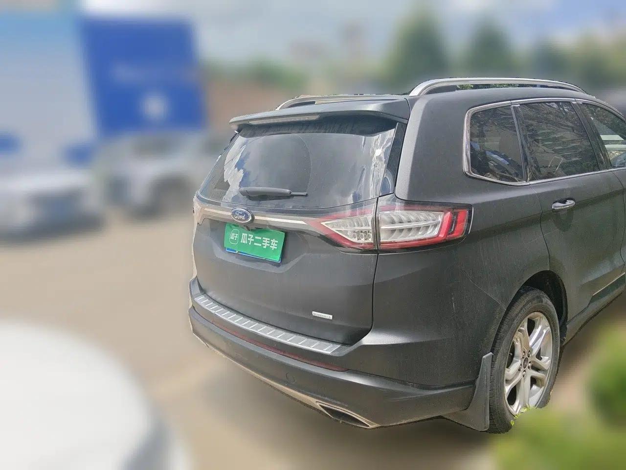 Ford Edge 2017 EcoBoost 245 Two-Wheel-Drive Sporty 7-Seater — миниатюра 5