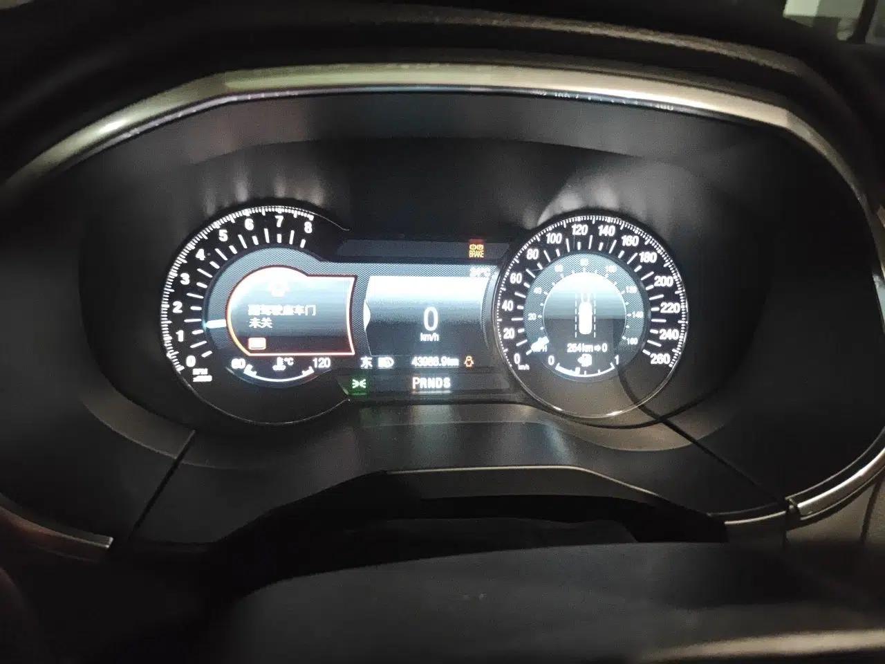 Ford Edge 2016 EcoBoost 245 Four-Wheel Drive Titanium 7-Seater — миниатюра 11