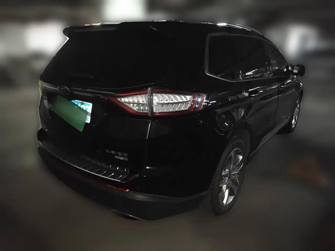 Ford Edge 2016 EcoBoost 245 Four-Wheel Drive Titanium 7-Seater — миниатюра 6