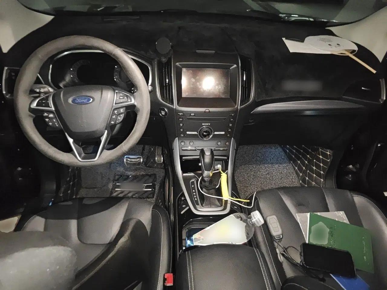 Ford Edge 2016 EcoBoost 245 Four-Wheel Drive Titanium 7-Seater — миниатюра 9