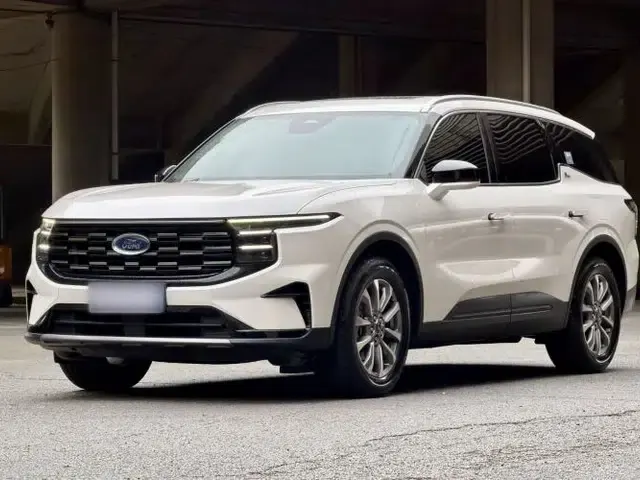 Ford Edge 2023 Ford Explorer L 2.0T EcoBoost E-Hybrid Two-Wheel Drive 7-Seater Luxury Model