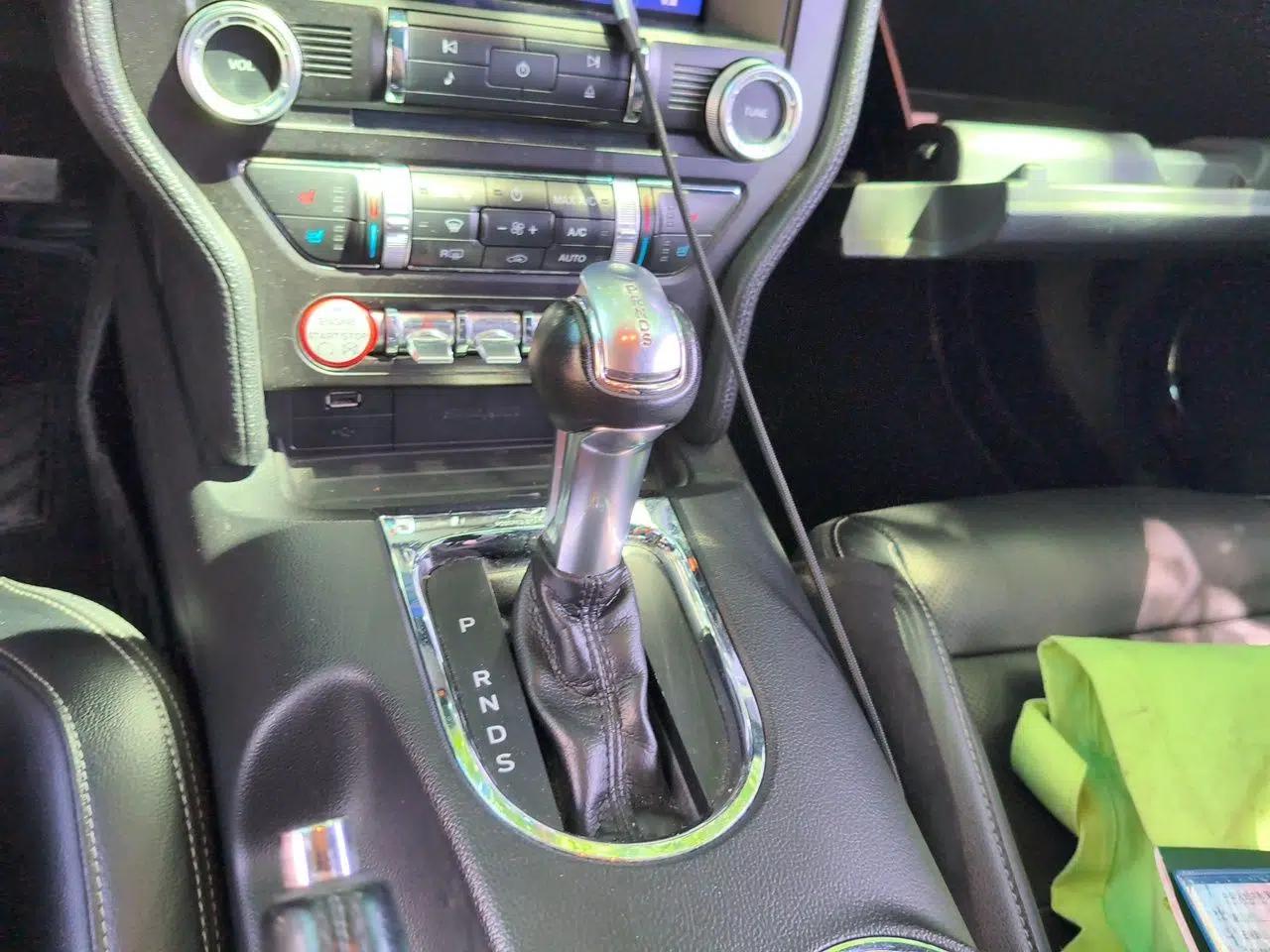 Ford Mustang 2015 2.3T Performance Edition — миниатюра 14