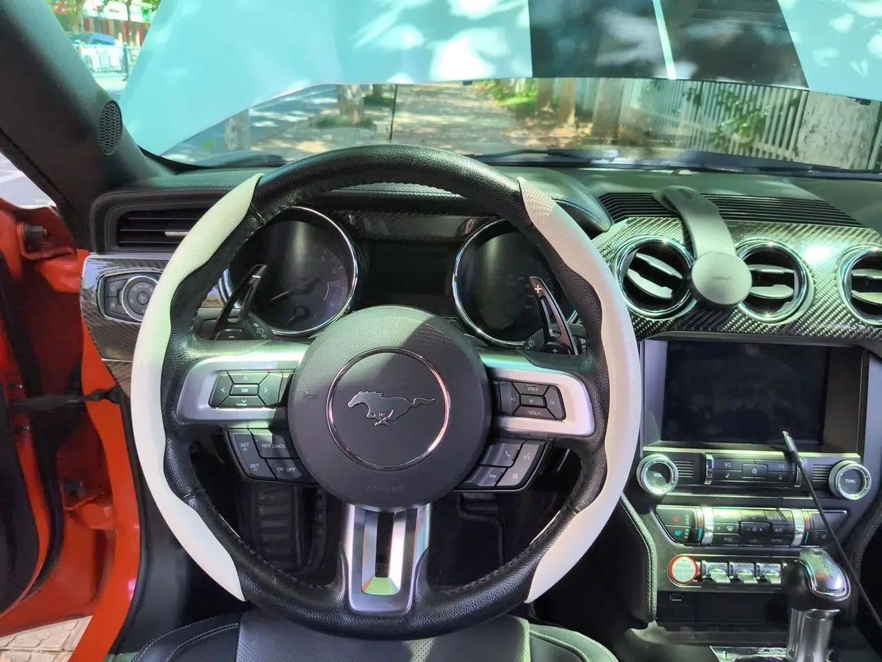 Ford Mustang 2015 2.3T Performance Edition — миниатюра 10