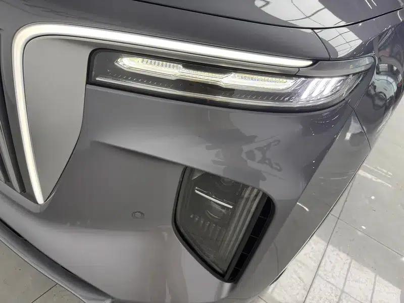 Hongqi E-HS9 2022 Model 690km Flagship Edition (Six Seats) — миниатюра 9