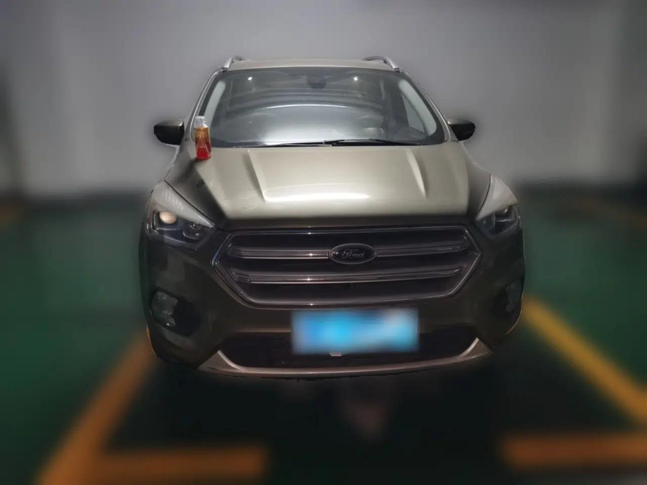 Ford Kuga 2017 EcoBoost 180 Two-Wheel-Drive Luxury Wing Edition — миниатюра 2