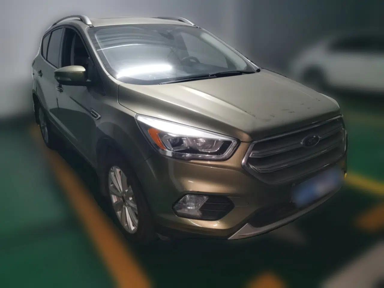 Ford Kuga 2017 EcoBoost 180 Two-Wheel-Drive Luxury Wing Edition — миниатюра 3