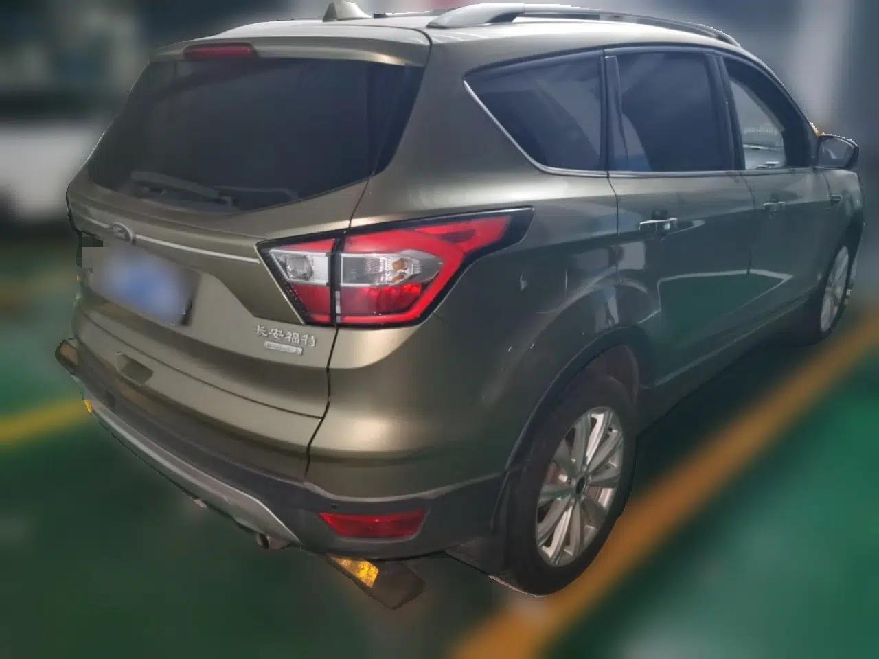 Ford Kuga 2017 EcoBoost 180 Two-Wheel-Drive Luxury Wing Edition — миниатюра 6