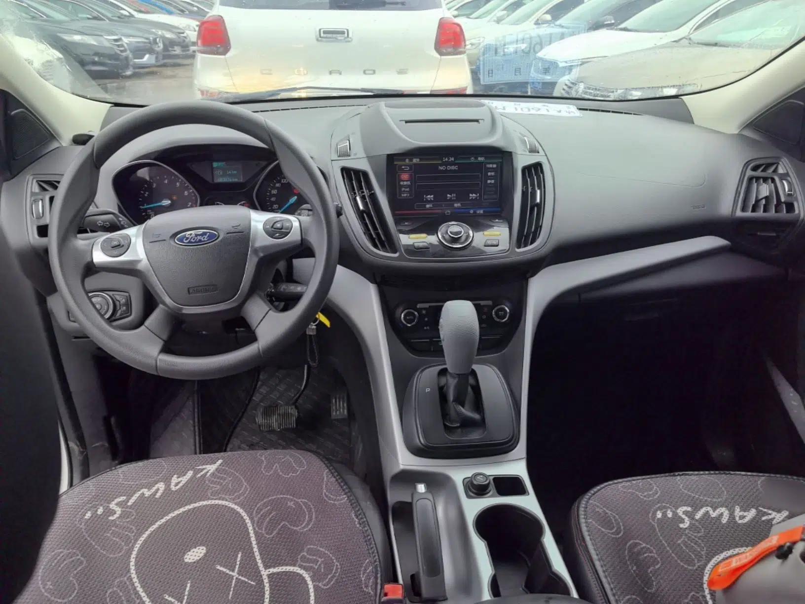 Ford Kuga 2015 1.5L GTDi Two-Wheel-Drive Comfort Model — миниатюра 12