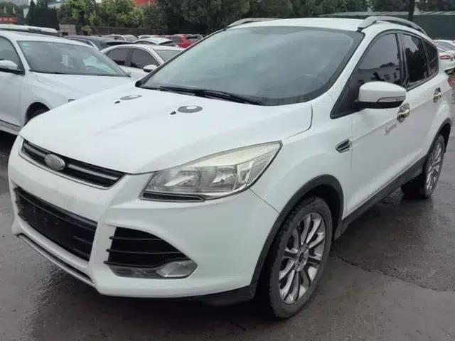 Ford Kuga 2015 1.5L GTDi Two-Wheel-Drive Comfort Model