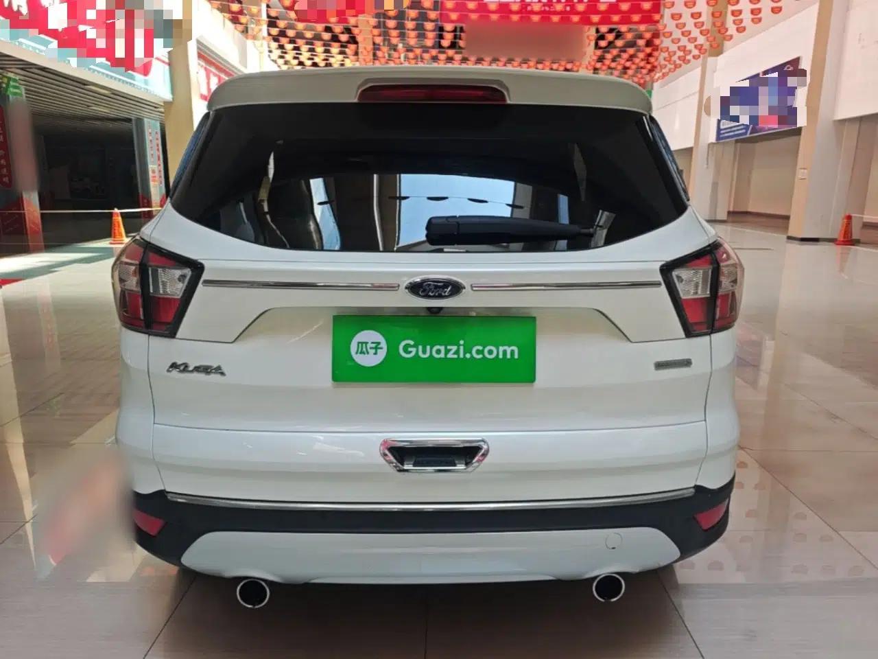 Ford Kuga 2017 EcoBoost 180 Two-Wheel-Drive Luxury Wing Edition — миниатюра 5