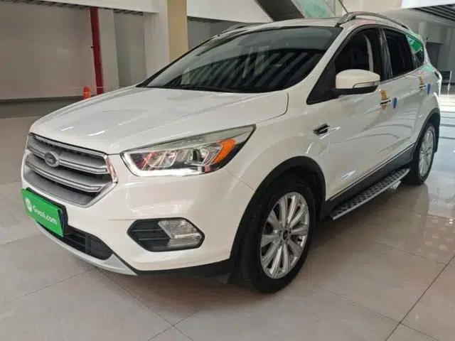Ford Kuga 2017 EcoBoost 180 Two-Wheel-Drive Luxury Wing Edition