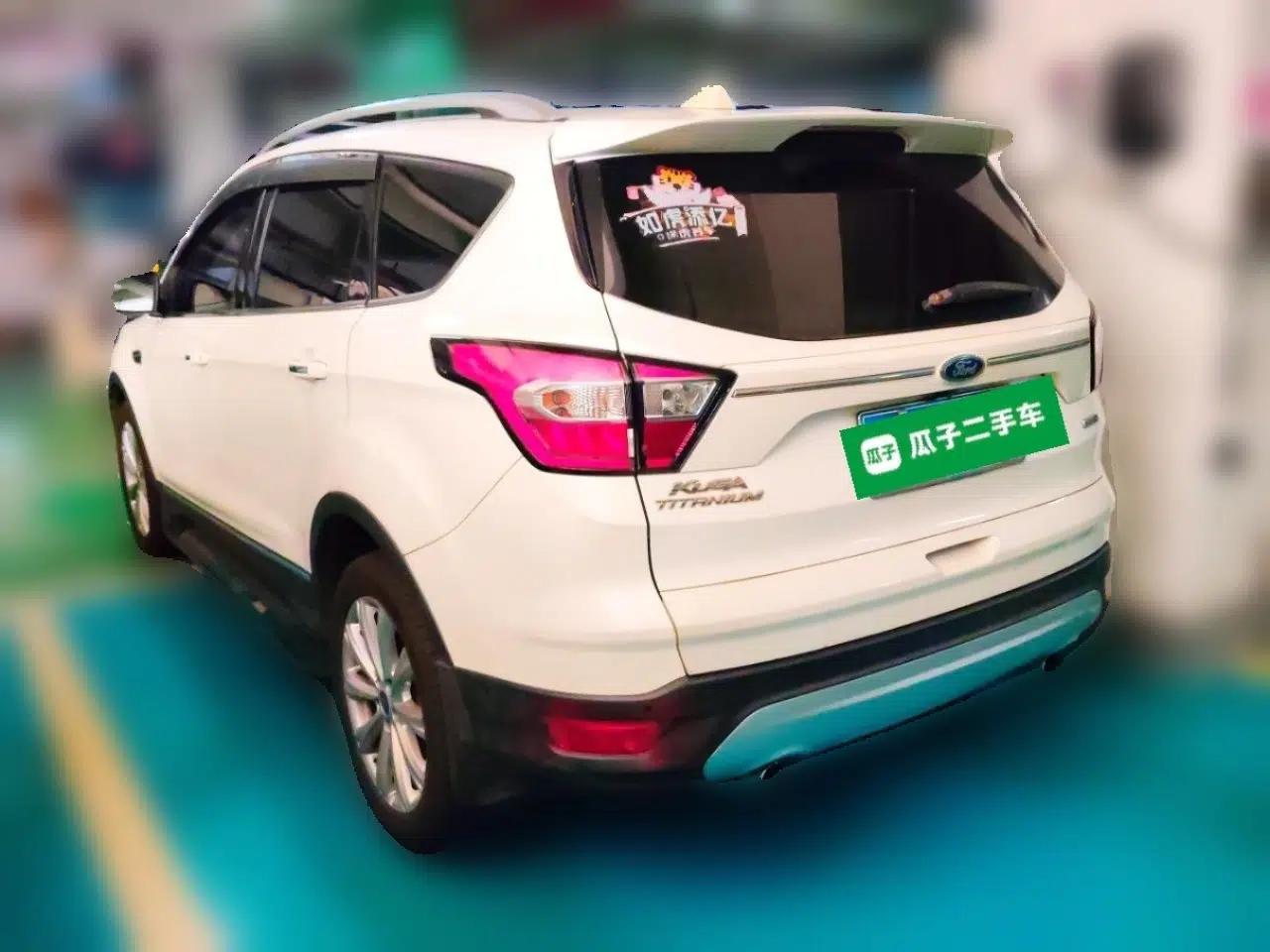 Ford Kuga 2017 EcoBoost 180 Four-Wheel Drive Titanium Edition — миниатюра 4