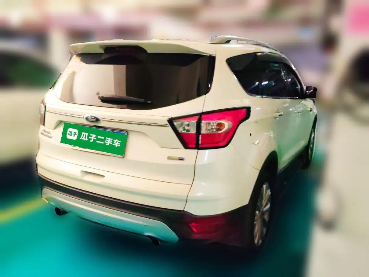 Ford Kuga 2017 EcoBoost 180 Four-Wheel Drive Titanium Edition — миниатюра 6