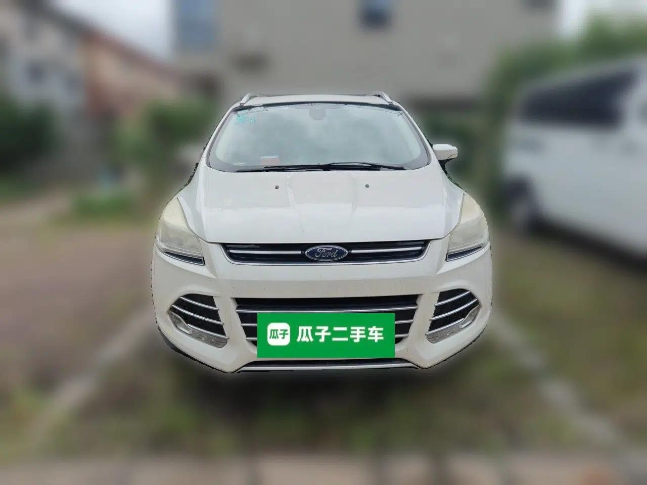 Ford Kuga 2015 2.0L GTDi Four-Wheel Drive Elite Model — миниатюра 2