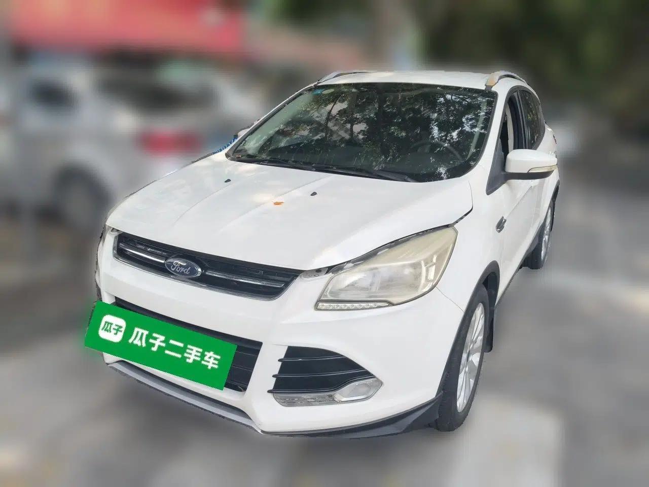 Ford Kuga 2015 1.5L GTDi Two-Wheel-Drive Comfort Model — миниатюра 1