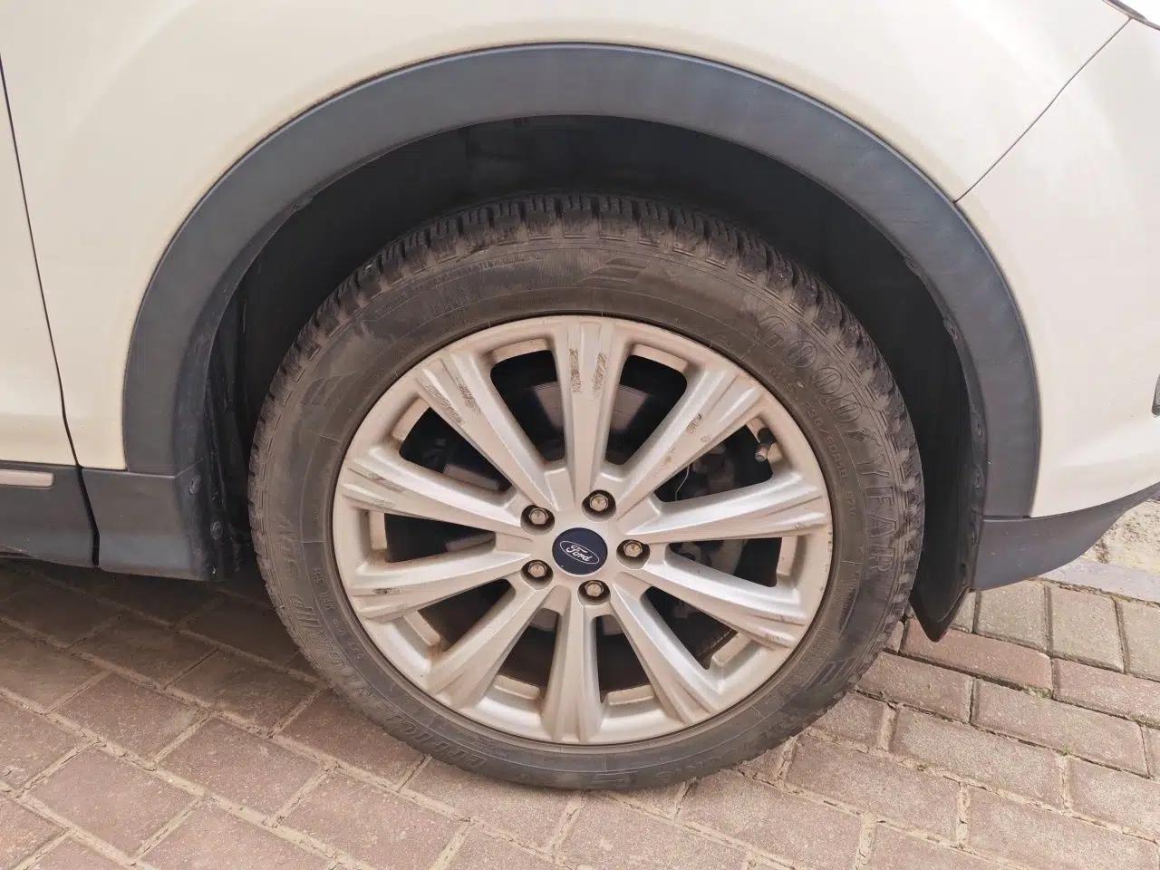 Ford Kuga 2017 EcoBoost 245 4x4 Prestige Edition — миниатюра 8