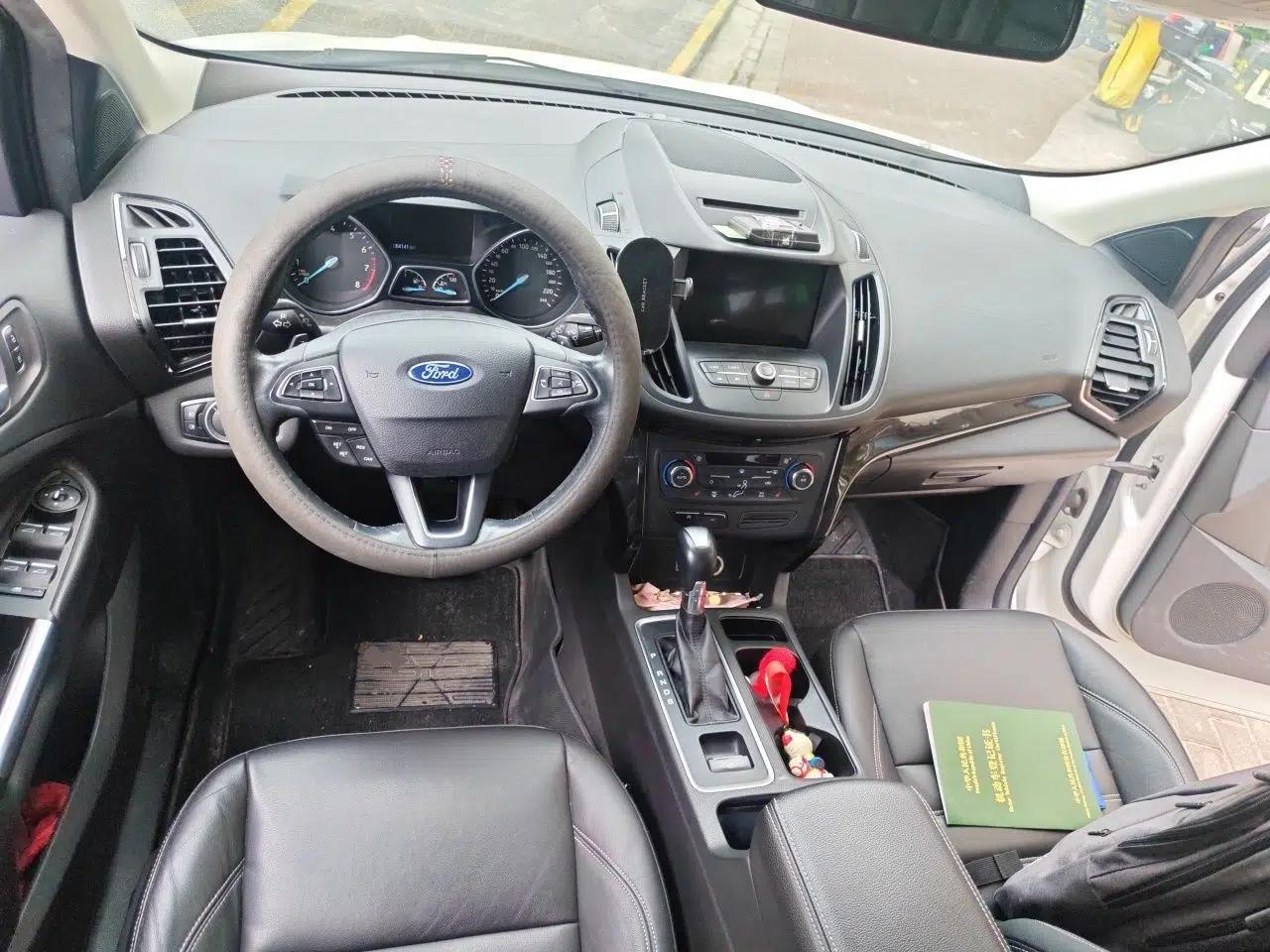 Ford Kuga 2017 EcoBoost 245 4x4 Prestige Edition — миниатюра 9