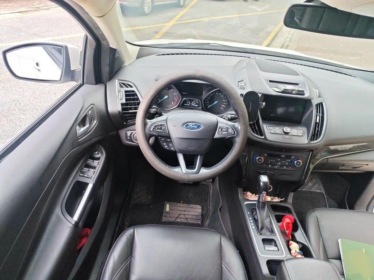 Ford Kuga 2017 EcoBoost 245 4x4 Prestige Edition — миниатюра 10