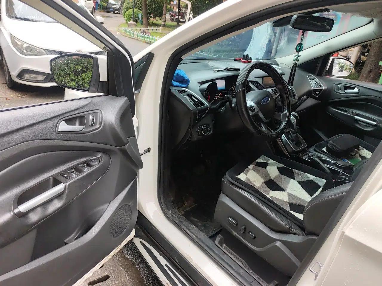 Ford Kuga 2013 2.0L GTDi Four-Wheel Drive Premium Model — миниатюра 16