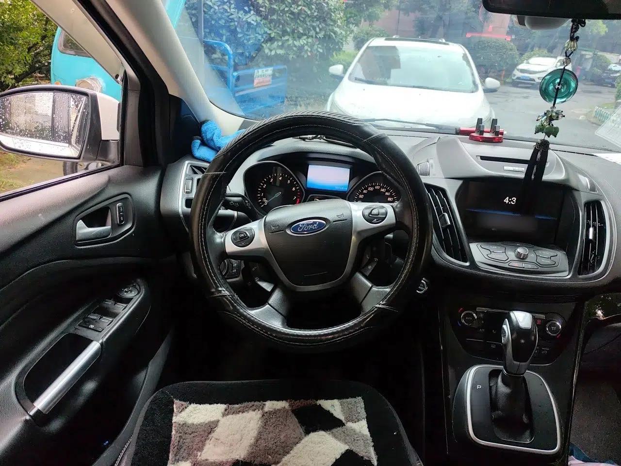 Ford Kuga 2013 2.0L GTDi Four-Wheel Drive Premium Model — миниатюра 10