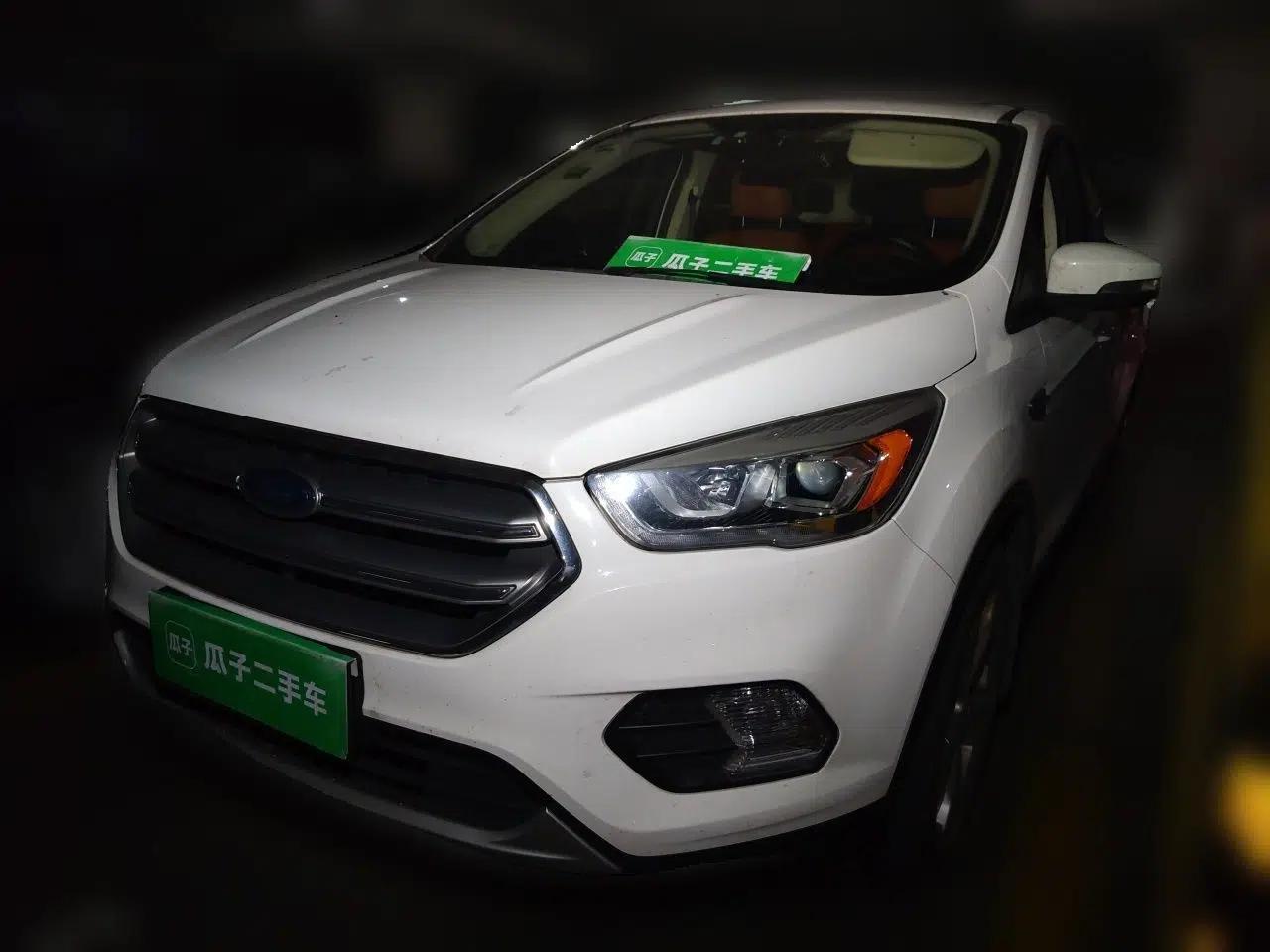 Ford Kuga 2017 EcoBoost 180 Two-Wheel-Drive Elite Trim — миниатюра 1