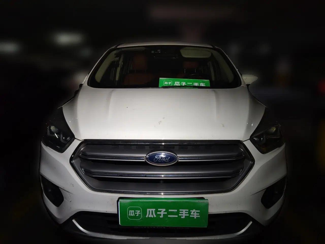 Ford Kuga 2017 EcoBoost 180 Two-Wheel-Drive Elite Trim — миниатюра 2