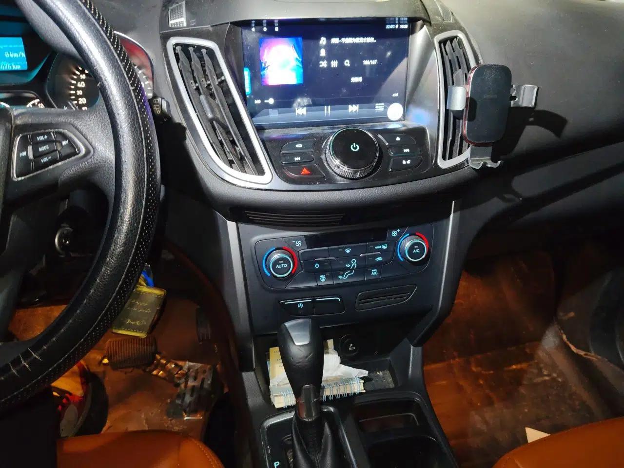 Ford Kuga 2017 EcoBoost 180 Two-Wheel-Drive Elite Trim — миниатюра 10
