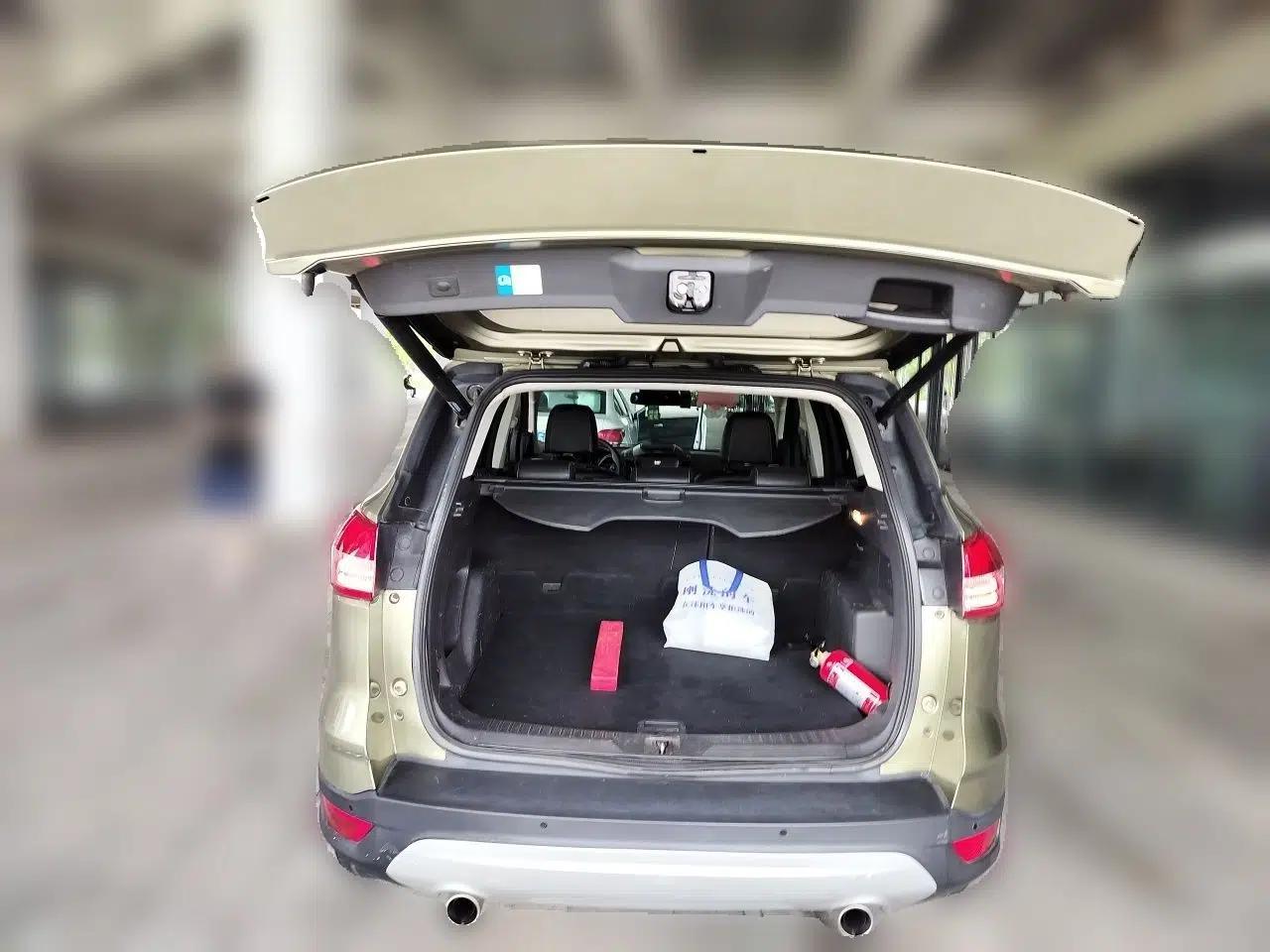 Ford Kuga 2013 2.0L GTDi Four-Wheel Drive Premium Model — миниатюра 19