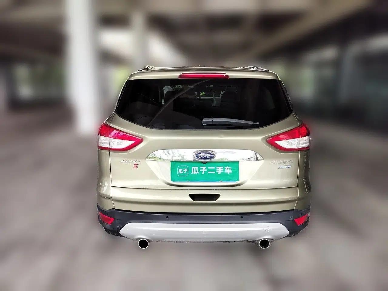 Ford Kuga 2013 2.0L GTDi Four-Wheel Drive Premium Model — миниатюра 5