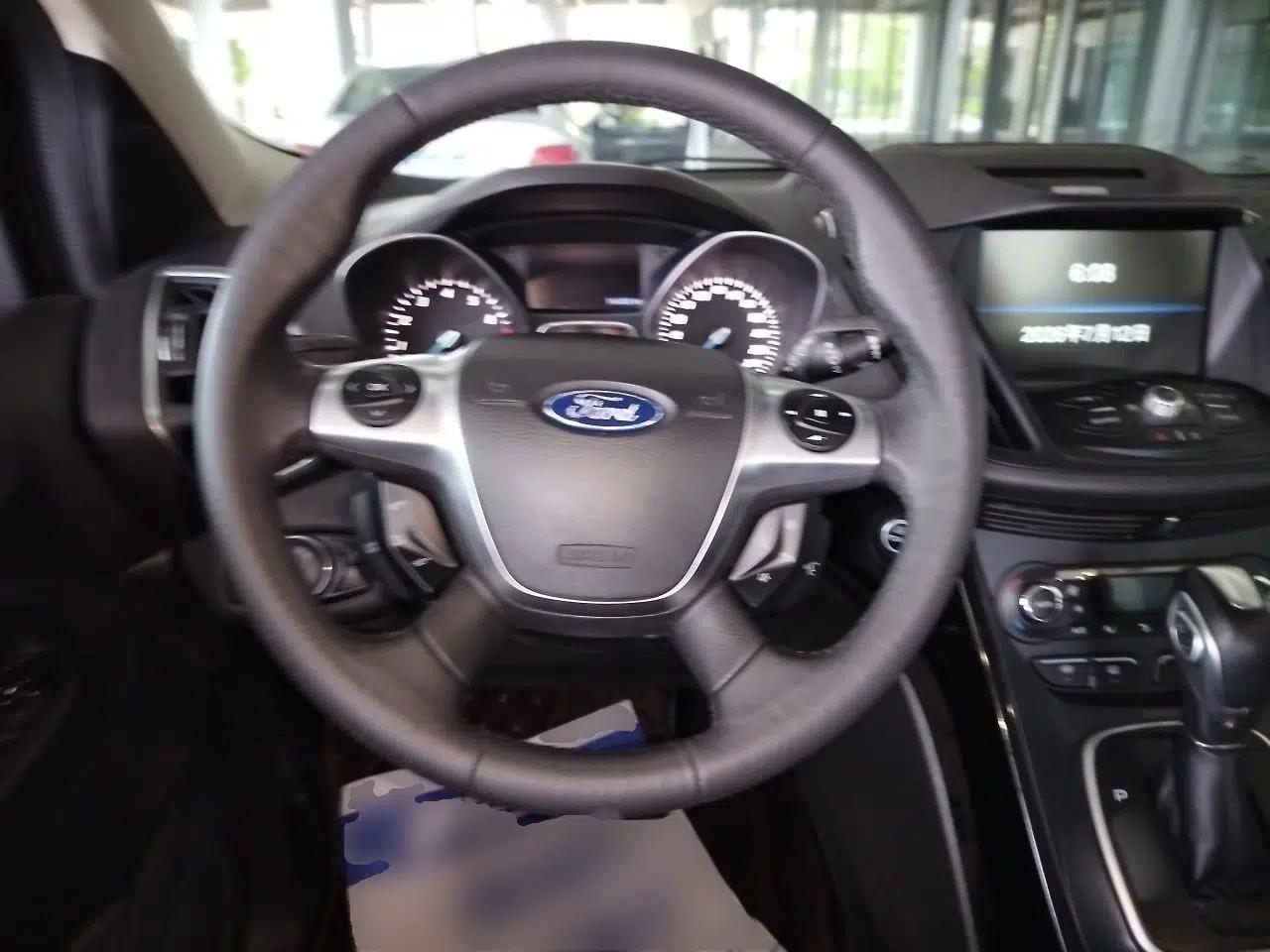 Ford Kuga 2013 2.0L GTDi Four-Wheel Drive Premium Model — миниатюра 10