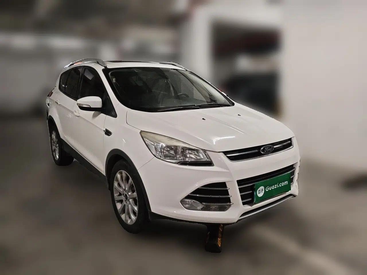 Ford Kuga 2013 1.6L GTDi Two-Wheel-Drive Trend Model — миниатюра 3