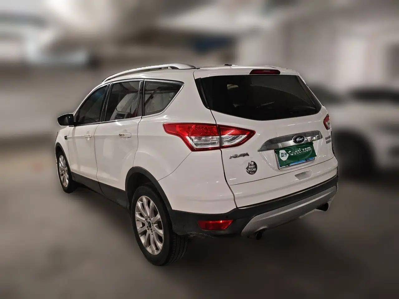 Ford Kuga 2013 1.6L GTDi Two-Wheel-Drive Trend Model — миниатюра 4
