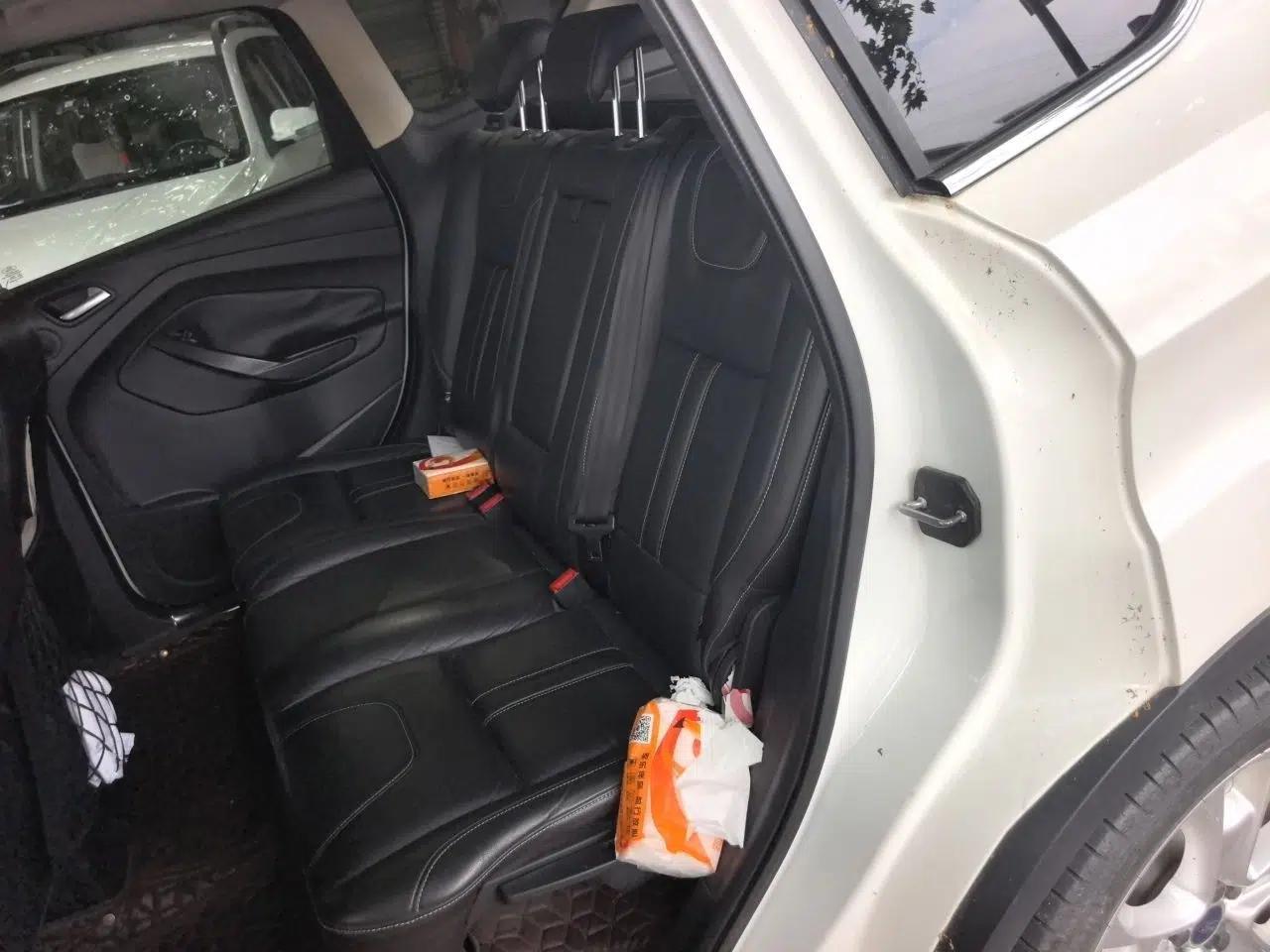 Ford Kuga 2013 2.0L GTDi Four-Wheel-Drive Sport Model — миниатюра 17