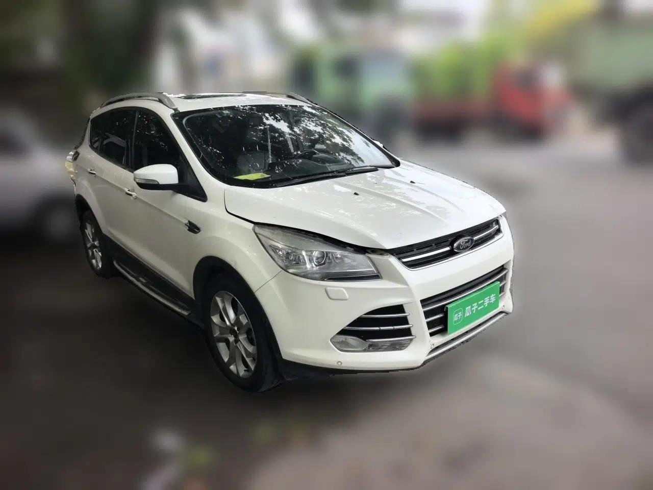 Ford Kuga 2013 2.0L GTDi Four-Wheel-Drive Sport Model — миниатюра 3