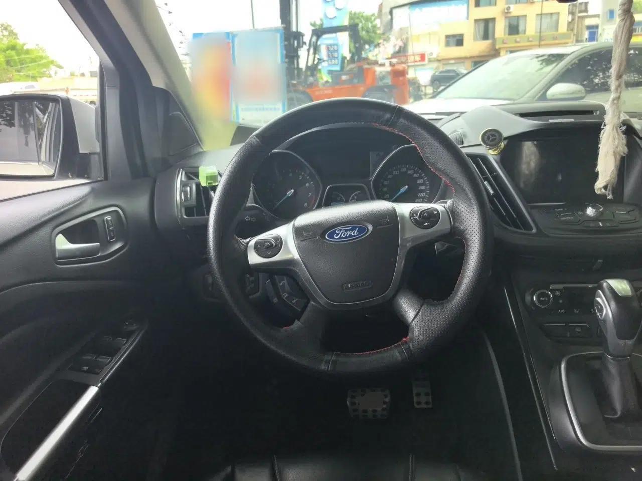 Ford Kuga 2013 2.0L GTDi Four-Wheel-Drive Sport Model — миниатюра 10