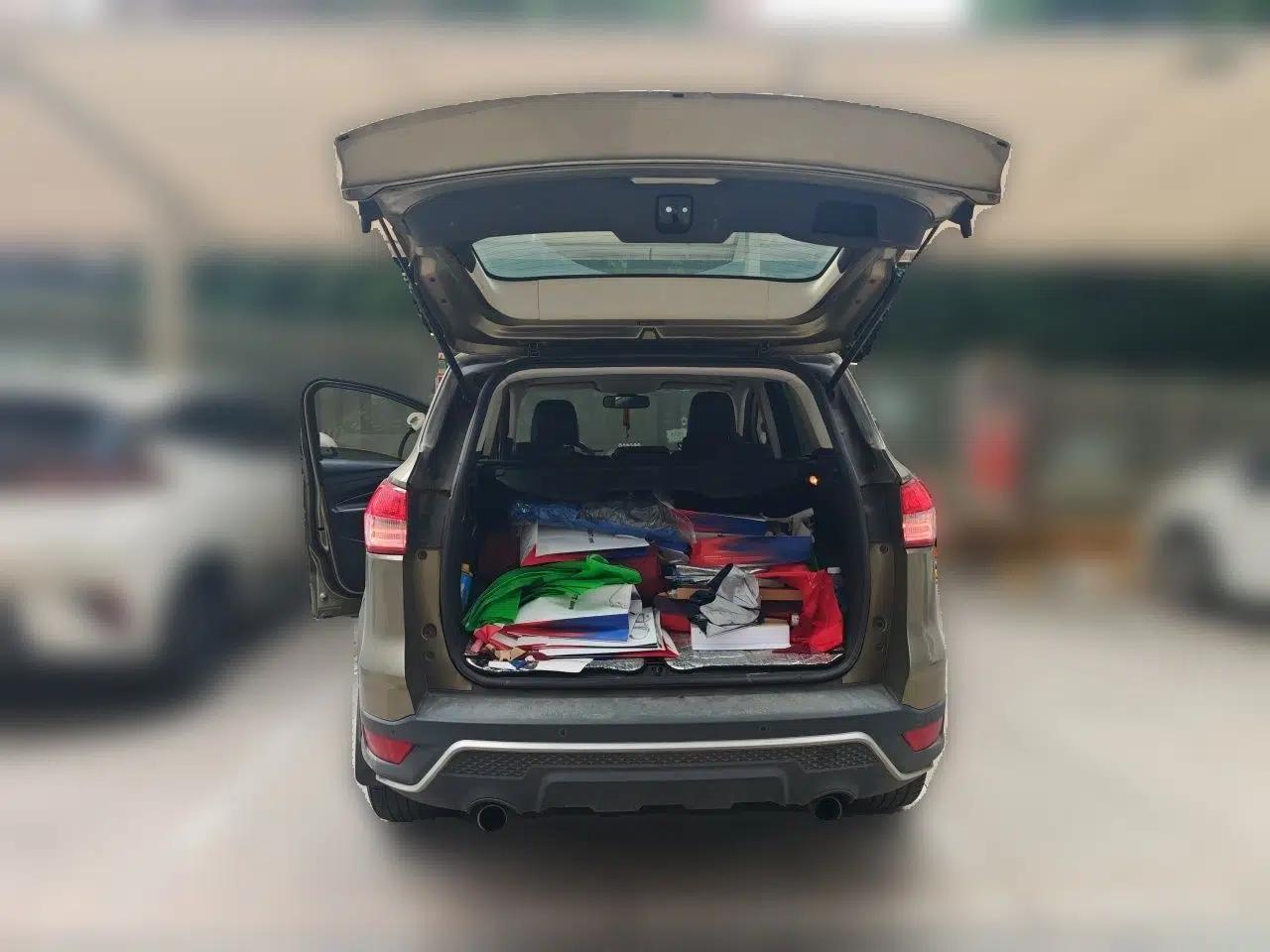 Ford Kuga 2015 1.5L GTDi Two-Wheel Drive Fashion Edition — миниатюра 19