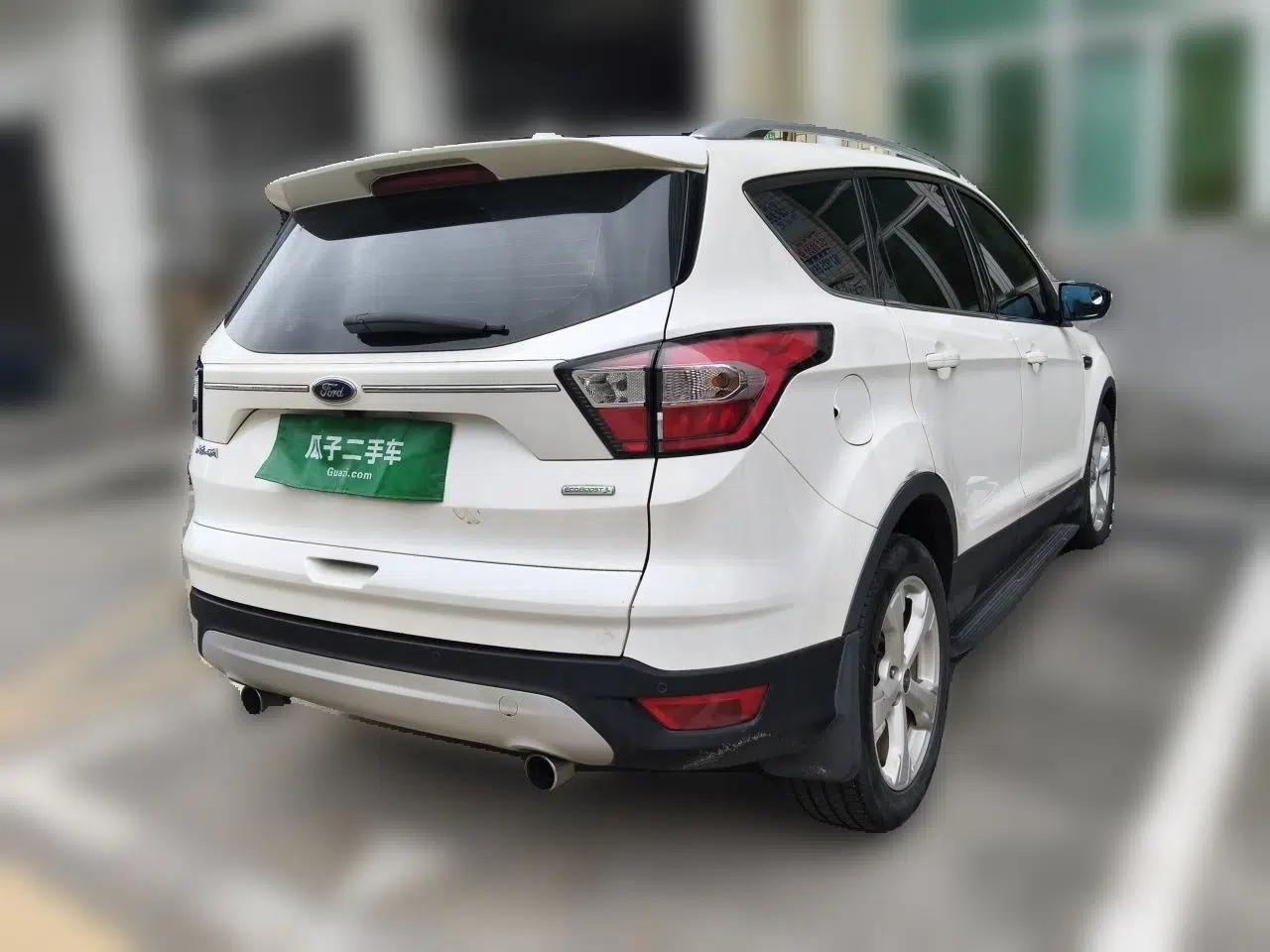 Ford Kuga 2018 EcoBoost 180 Two-Wheel-Drive Platinum Edition — миниатюра 6