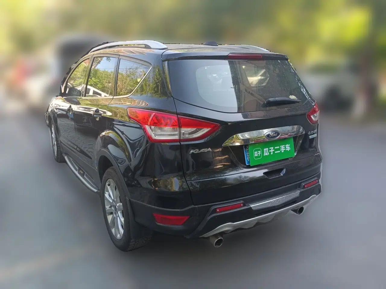 Ford Kuga 2013 1.6L GTDi Two-Wheel-Drive Trend Model — миниатюра 4