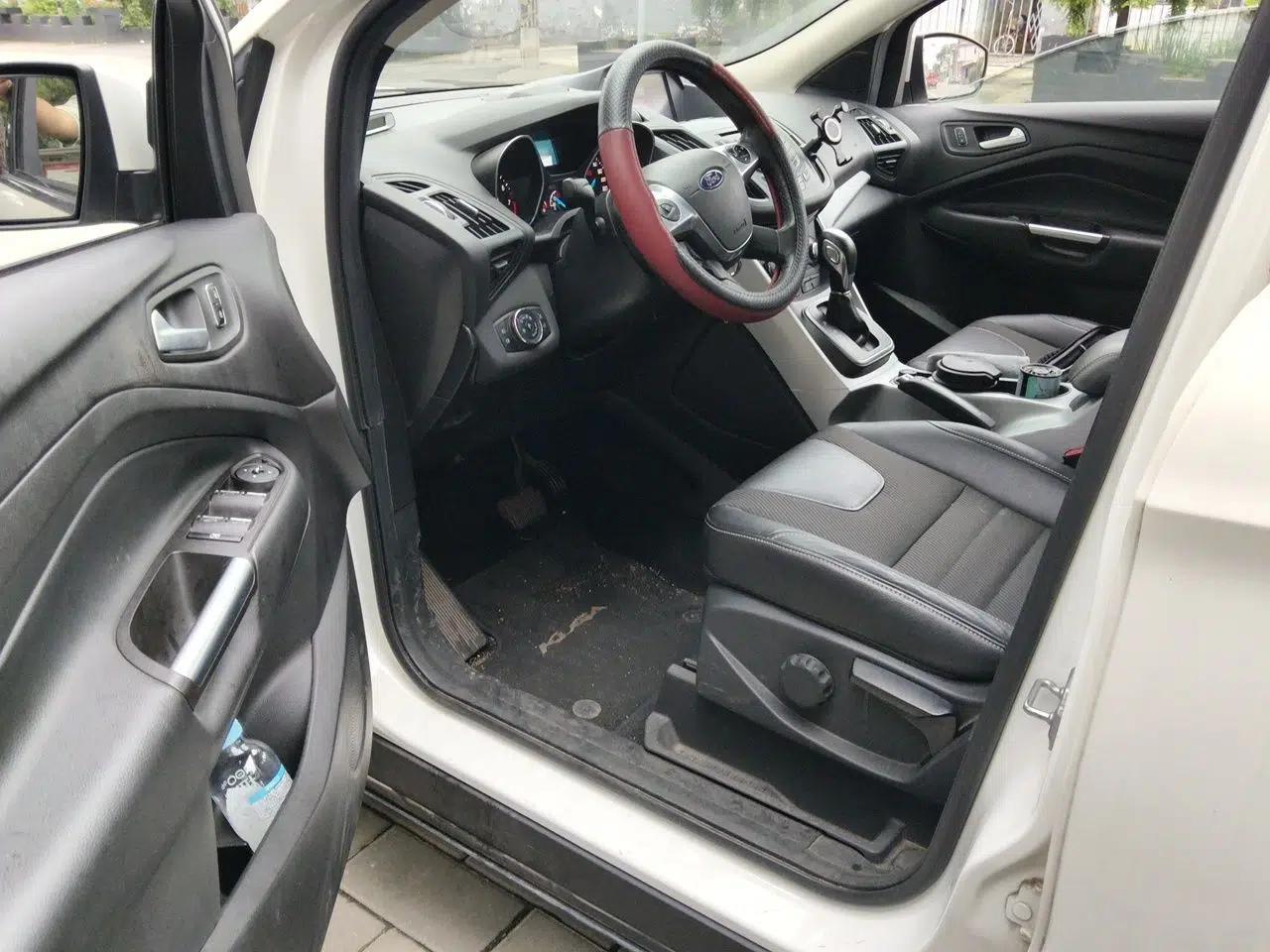 Ford Kuga 2015 1.5L GTDi Two-Wheel Drive Fashion Edition — миниатюра 16