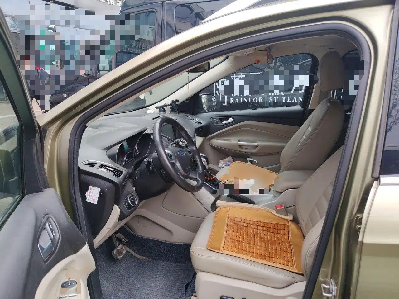 Ford Kuga 2013 2.0L GTDi Four-Wheel Drive Premium Model — миниатюра 16