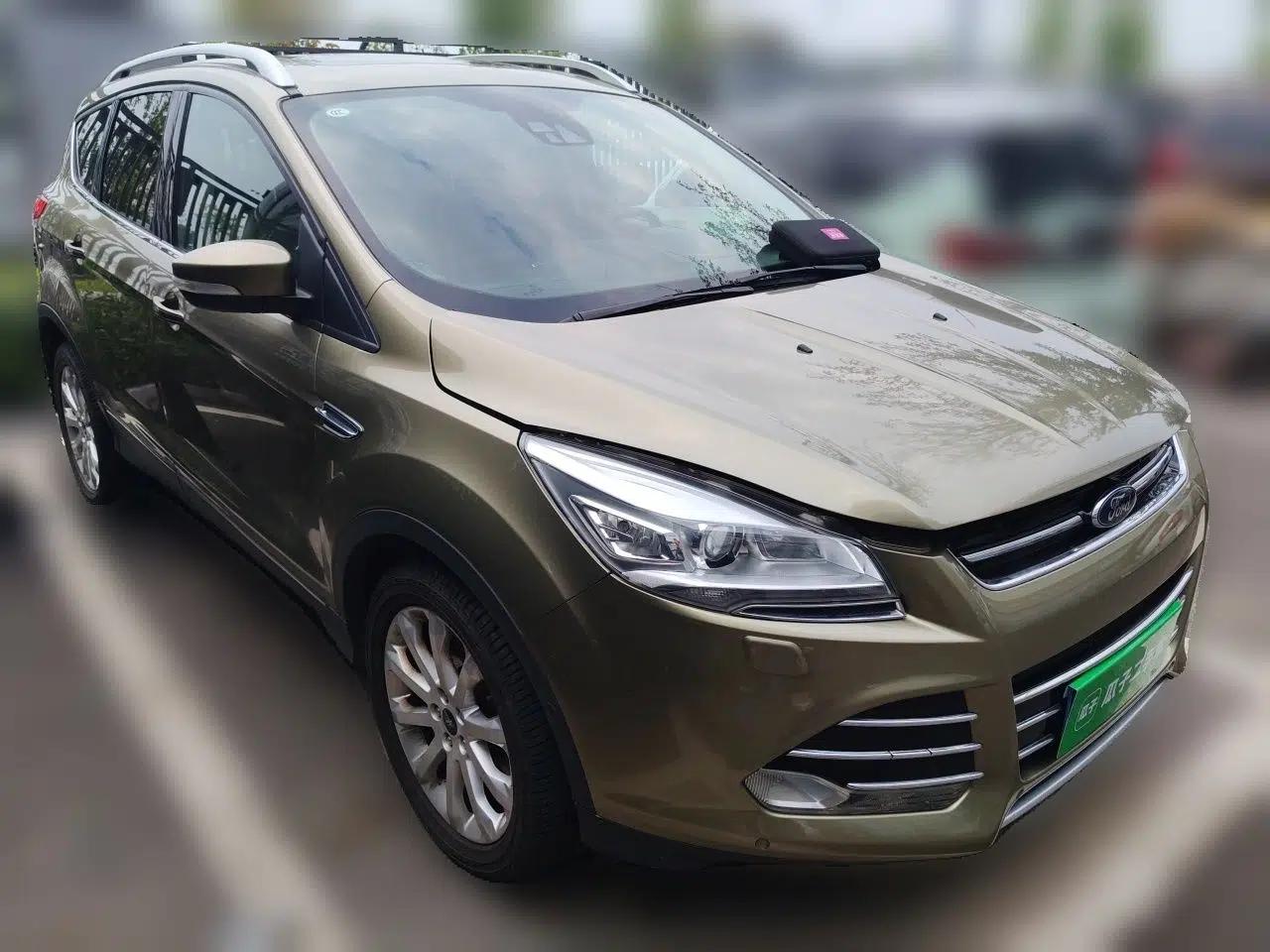 Ford Kuga 2013 2.0L GTDi Four-Wheel Drive Premium Model — миниатюра 3